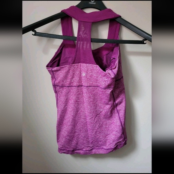 Lululemon Scoop Tank Fusia - Picture 2 of 2